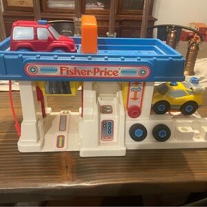 Fisher-Price Red and Yellow Car Garage